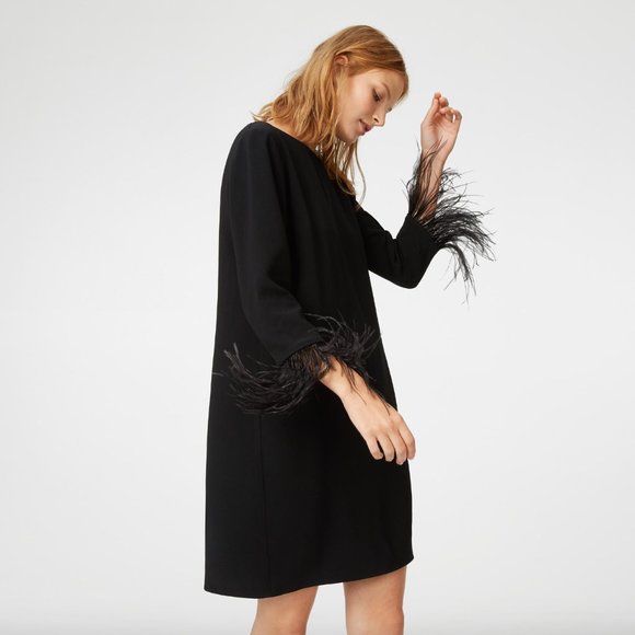 Club Monaco Dresses & Skirts - Club Monaco Cersy Dress size 8